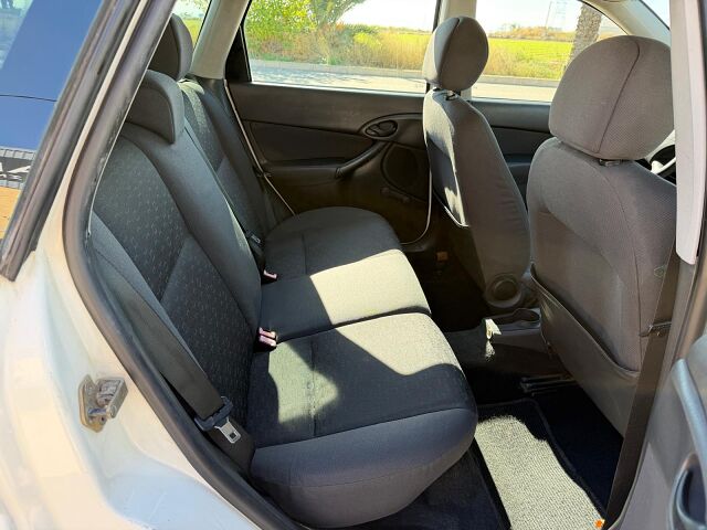 FORD FOCUS TREND ESTATE 1.6 AUTO SPANISH LHD IN SPAIN 125000 MILES SUPER 2002